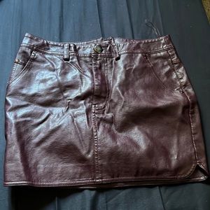 Brand: Nude maroon leather skirt small